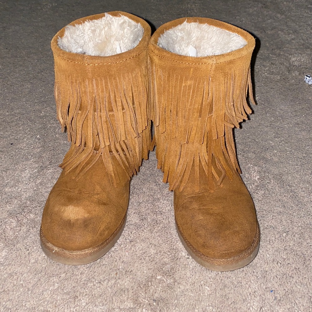 Girls suede boots